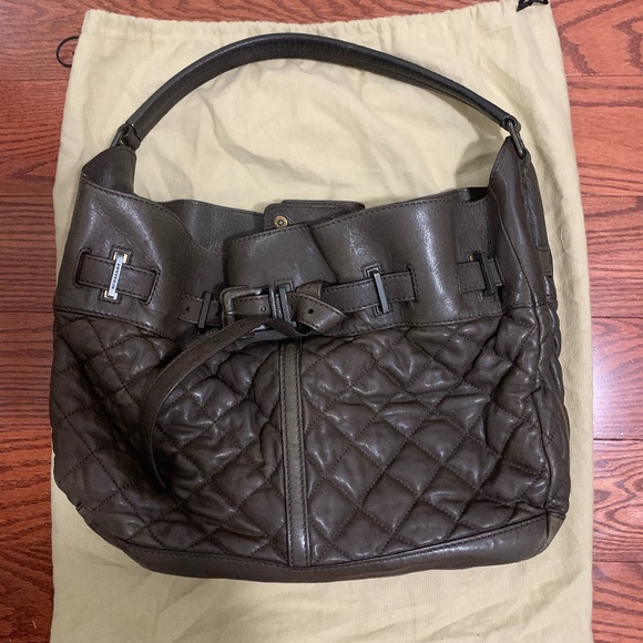 Burberry Quilted Lambskin Hobo Easton Olive Shoulder Bag - Picture 2 of 12